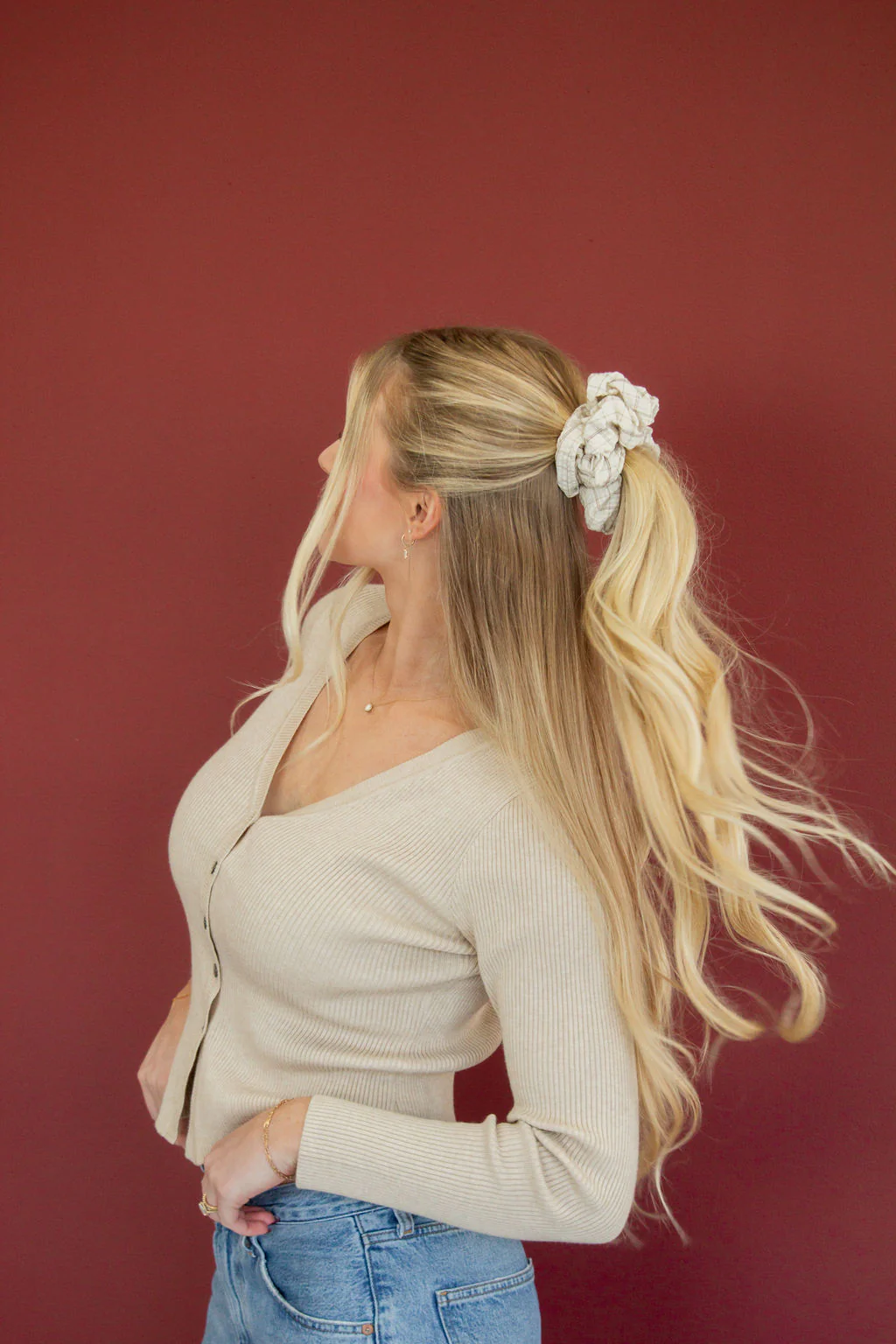 Andi Off-White Gingham Scrunchie - Image 7