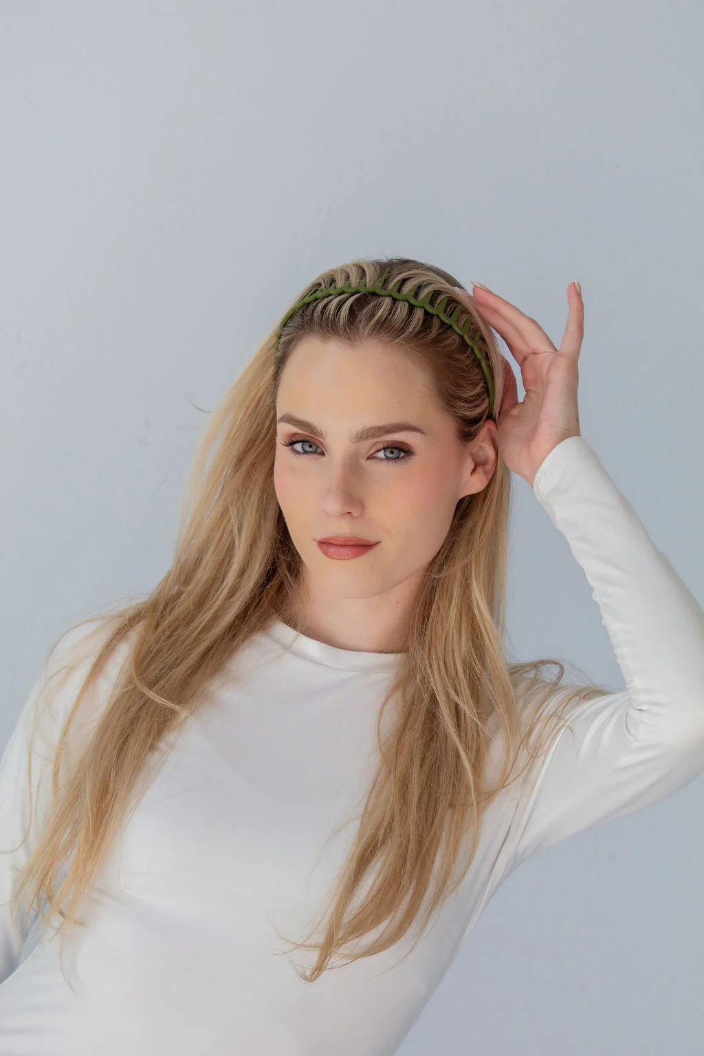 Wide Tooth Hard Headband - Image 4