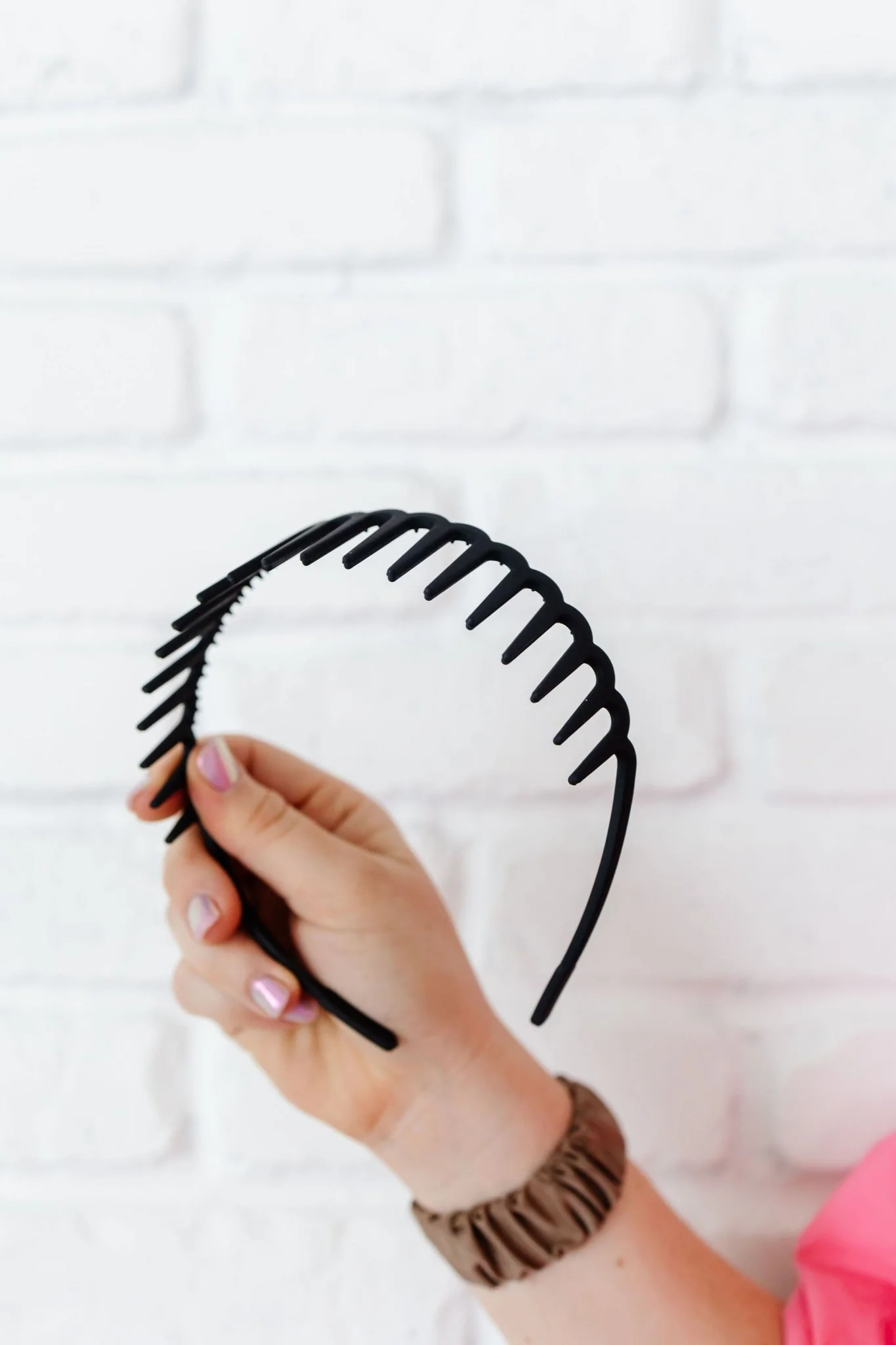 Wide Tooth Hard Headband - Image 9
