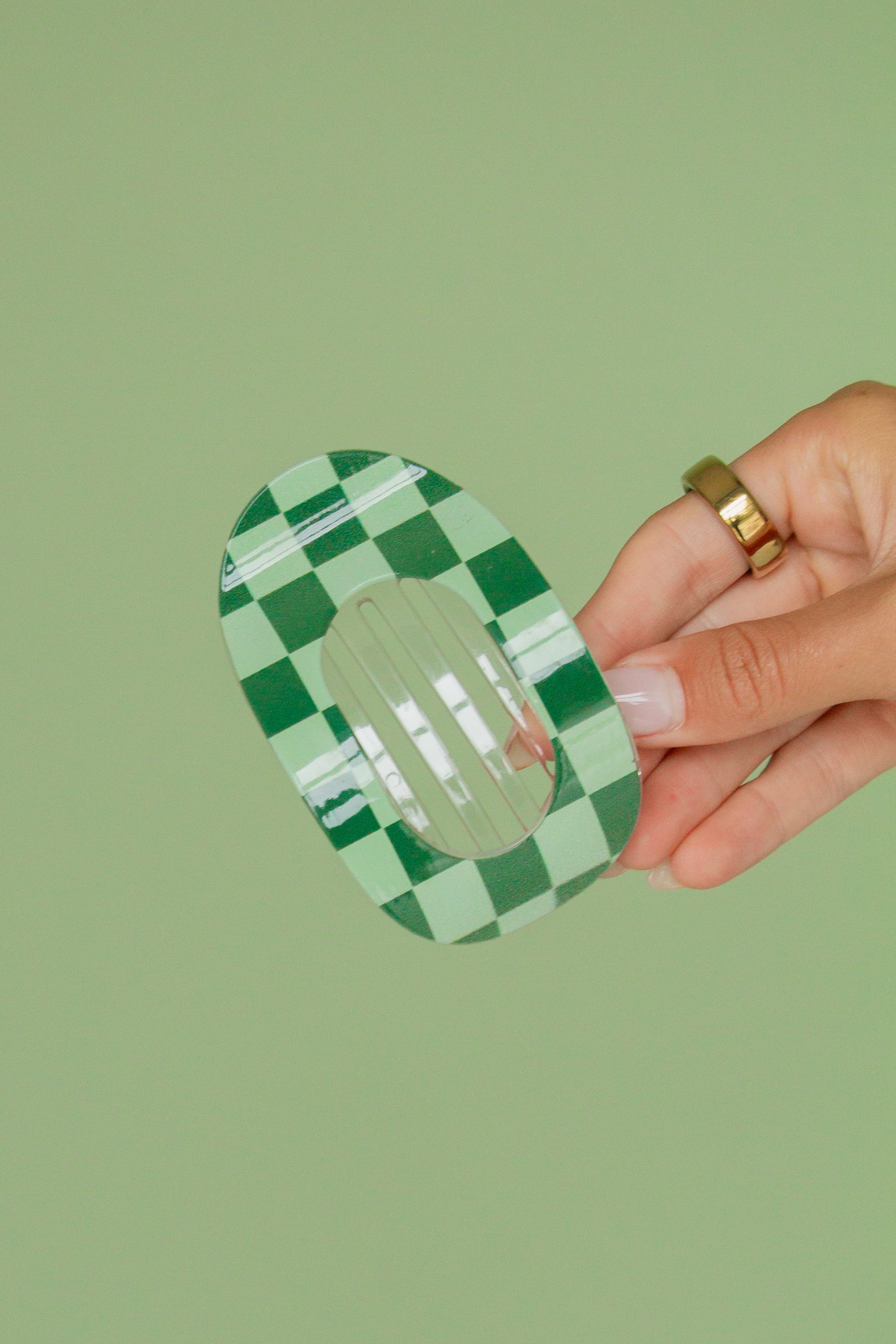 Checkered Circle Cutout Flat Claw Clip - Image 10