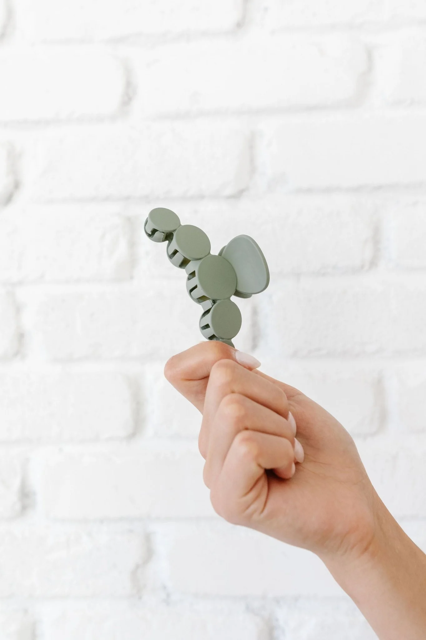 Circles Claw Clip - Image 18