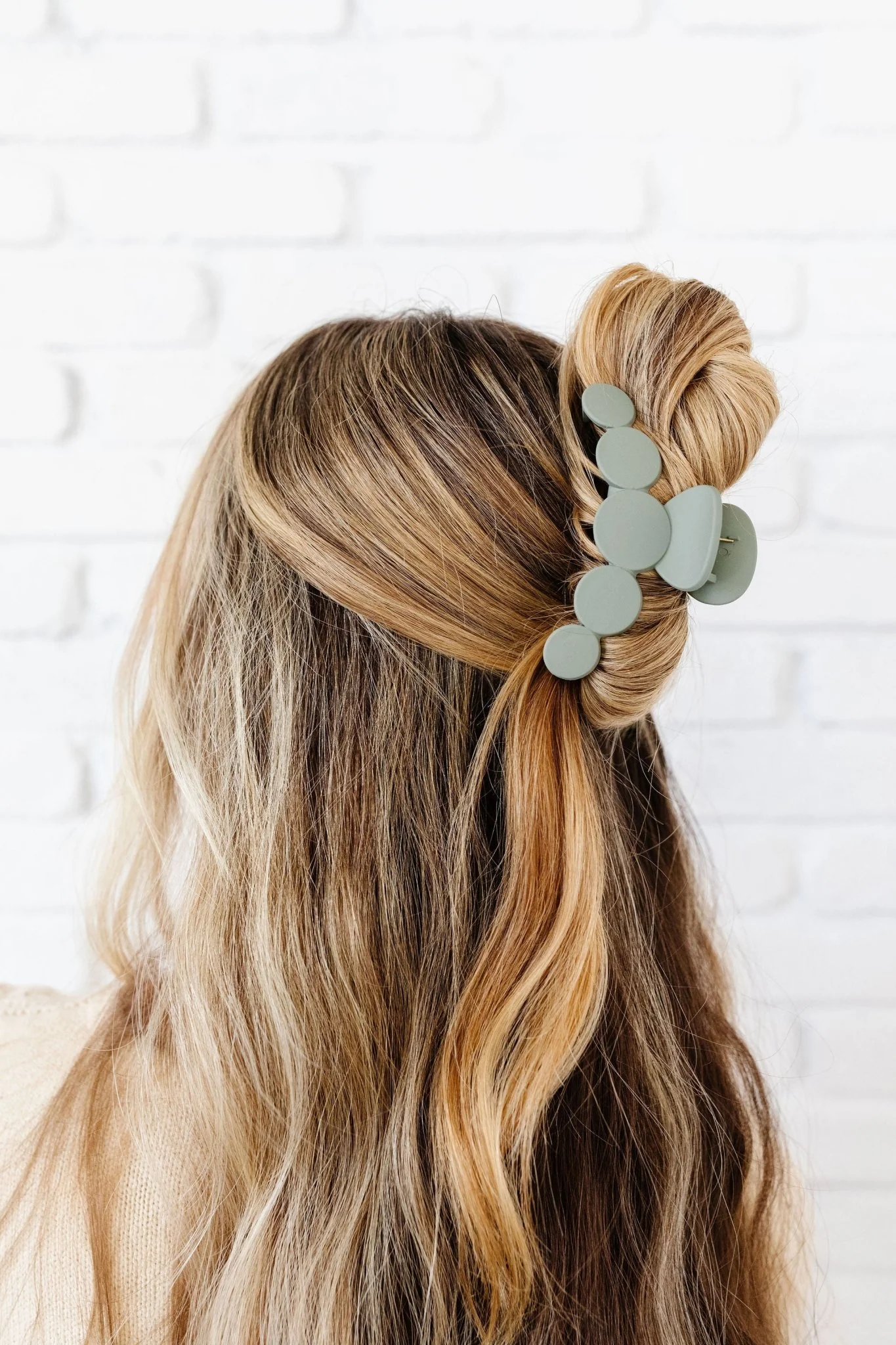Circles Claw Clip - Image 19