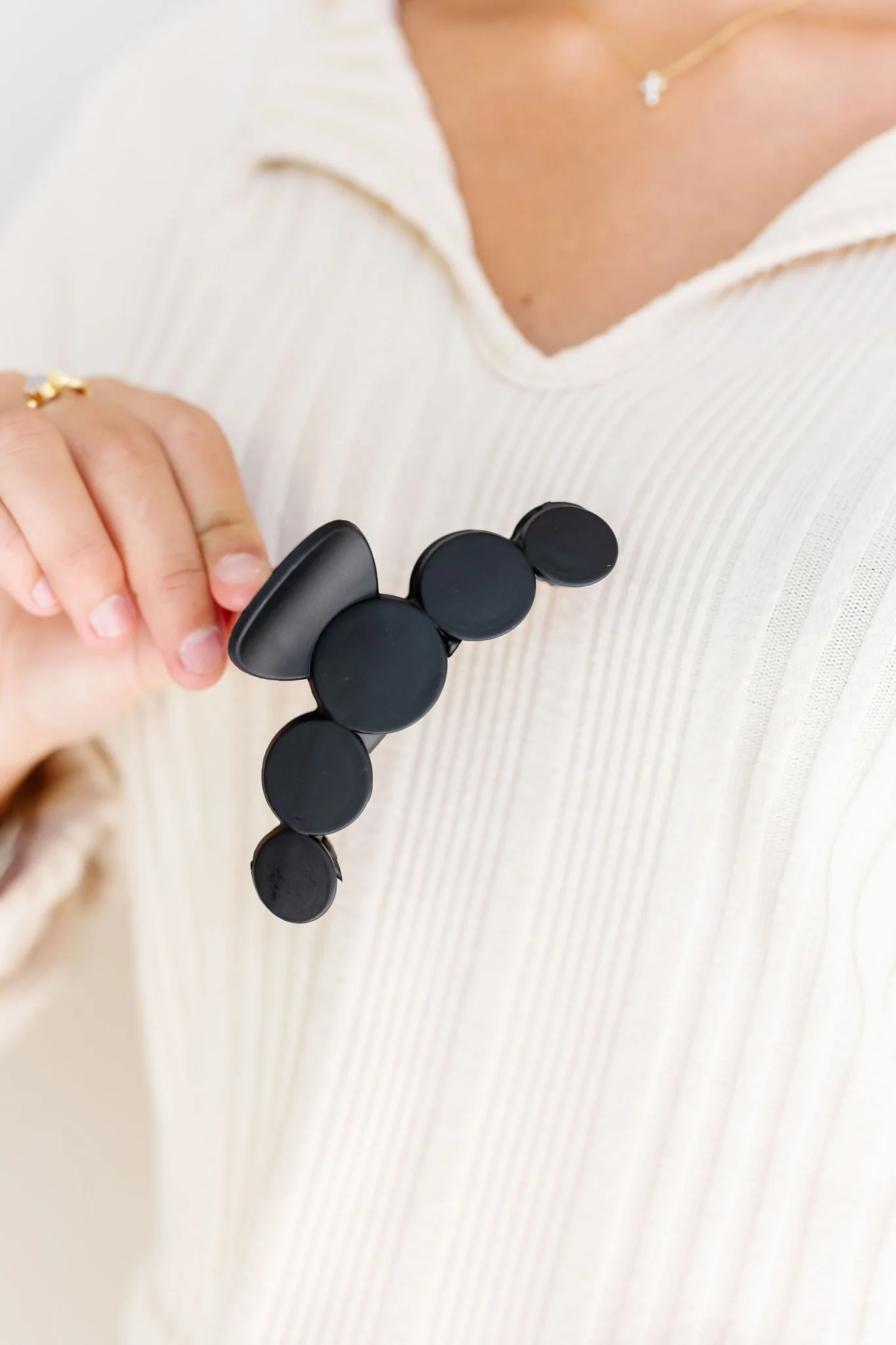 Circles Claw Clip - Image 3