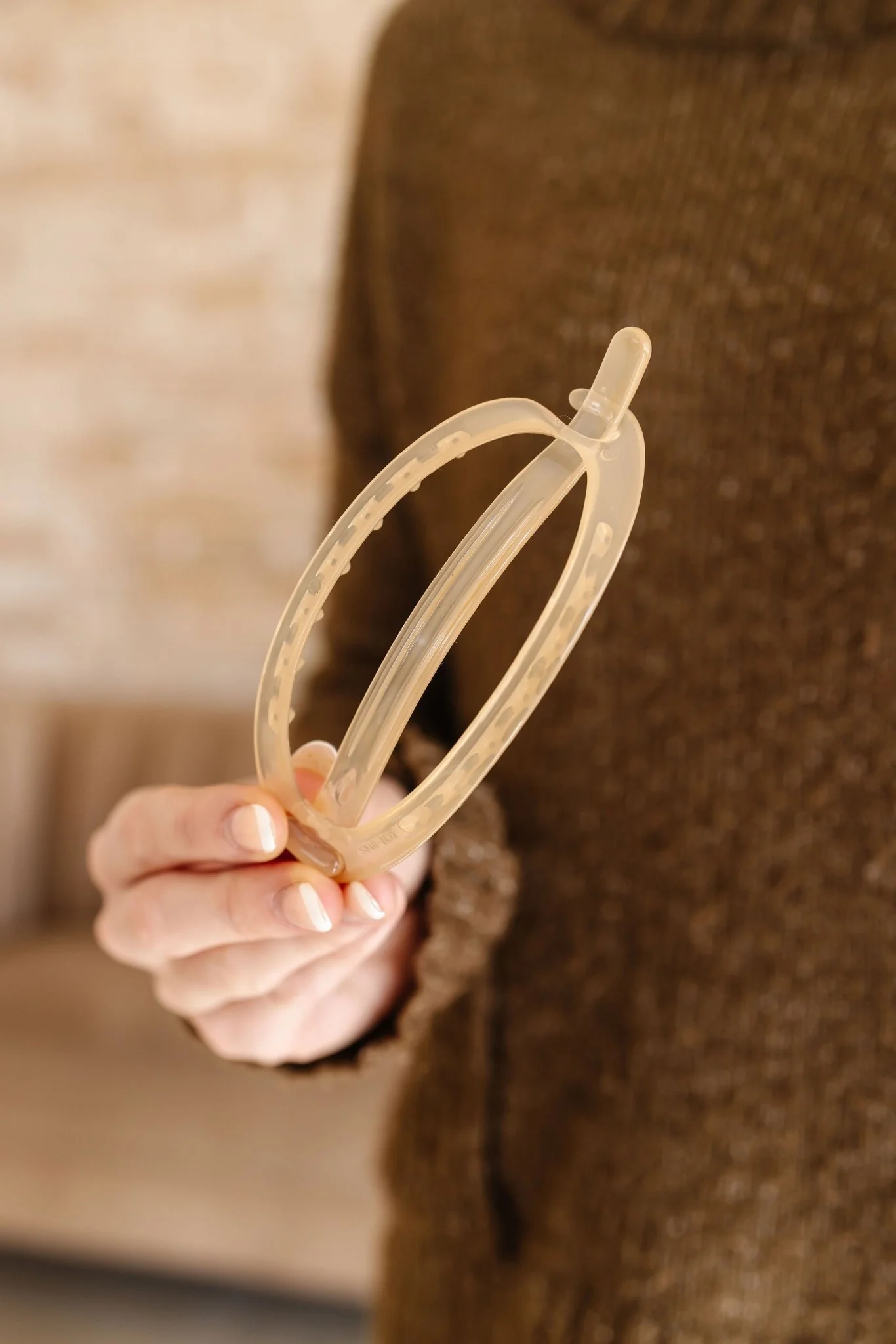 Cutout Oval Clip - Image 12