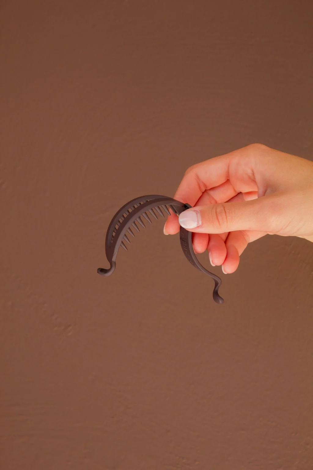 Cutout Ponytail Cuff - Image 13