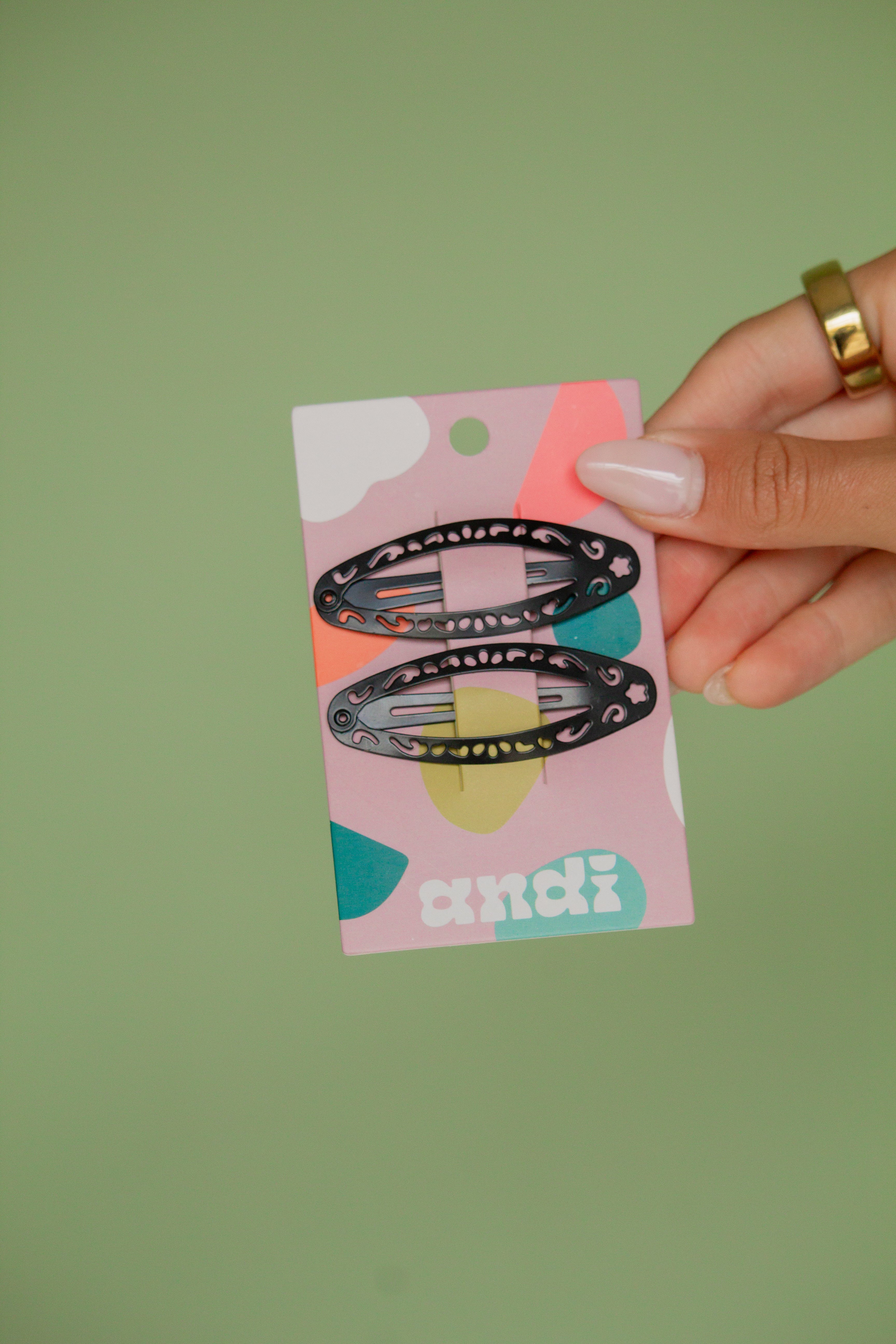 Detailed Snap Clips 2-pack - Image 2