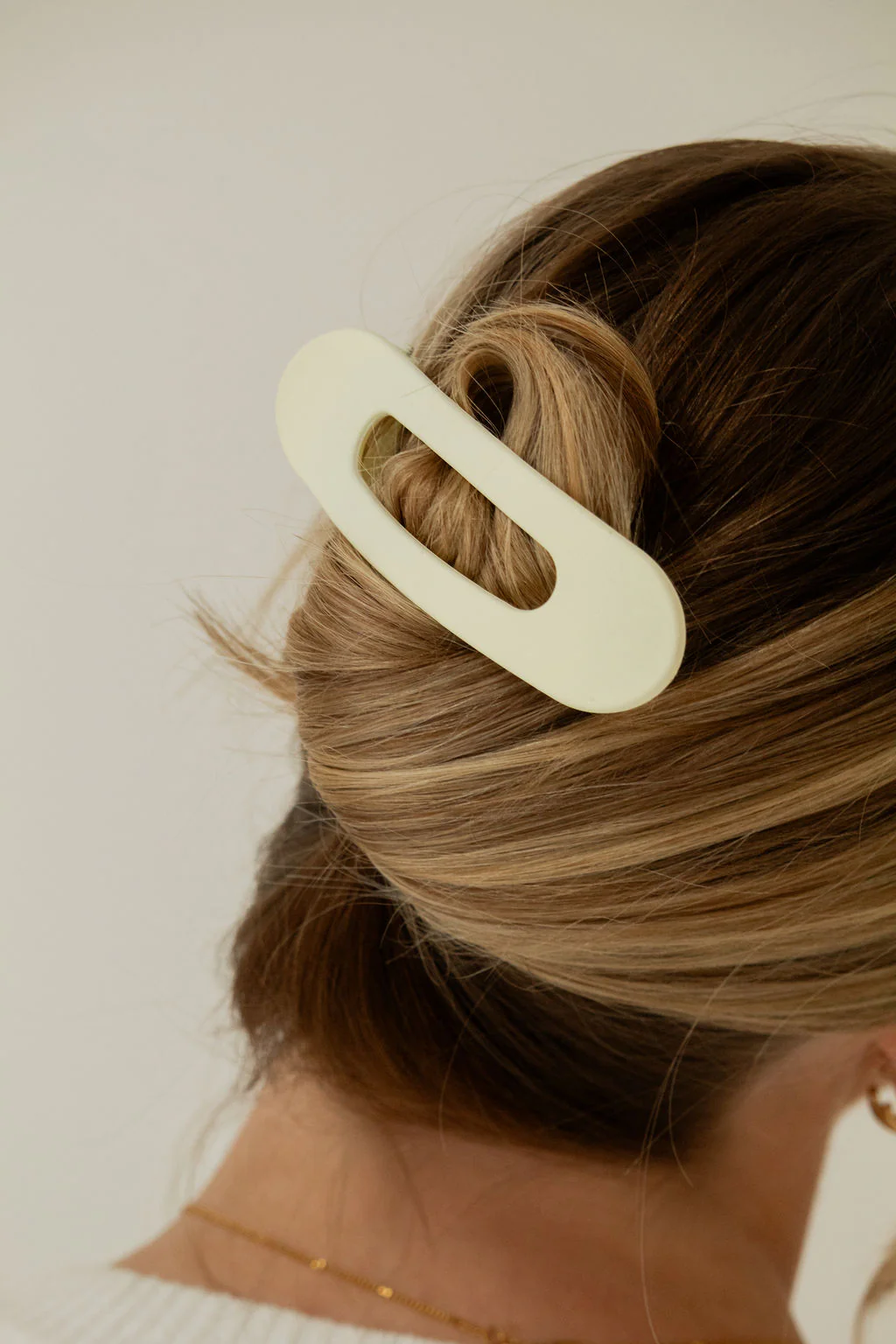 Flat Matte Claw Clip - Image 41