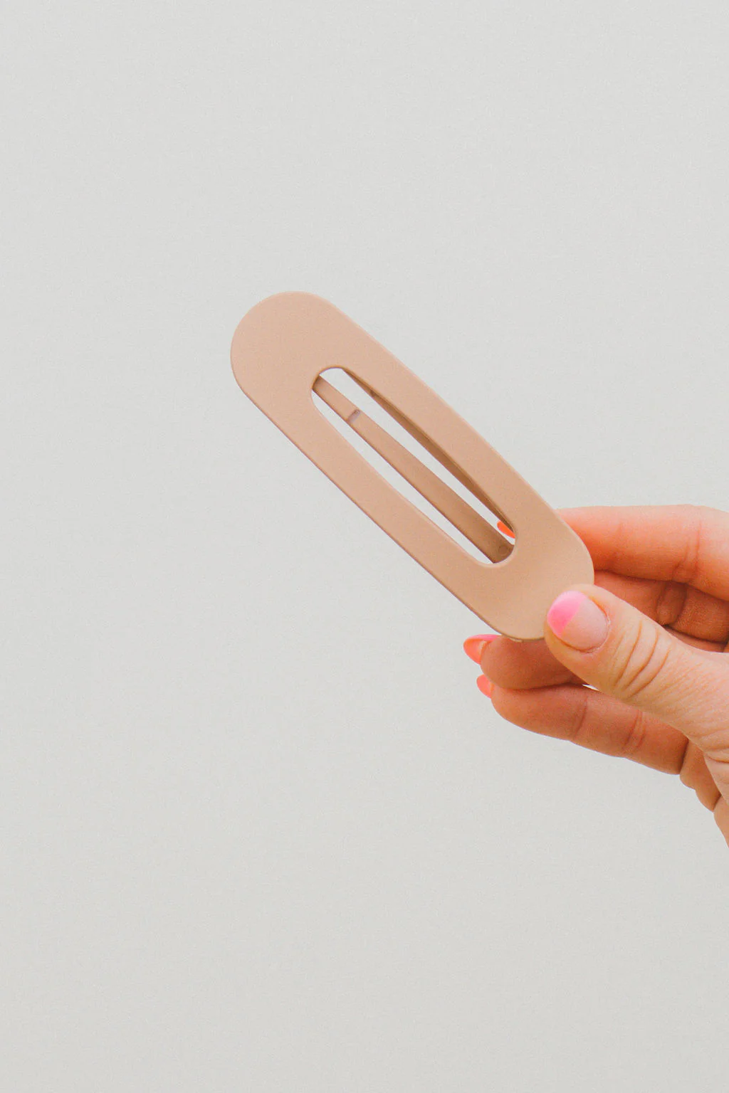 Flat Matte Claw Clip - Image 44