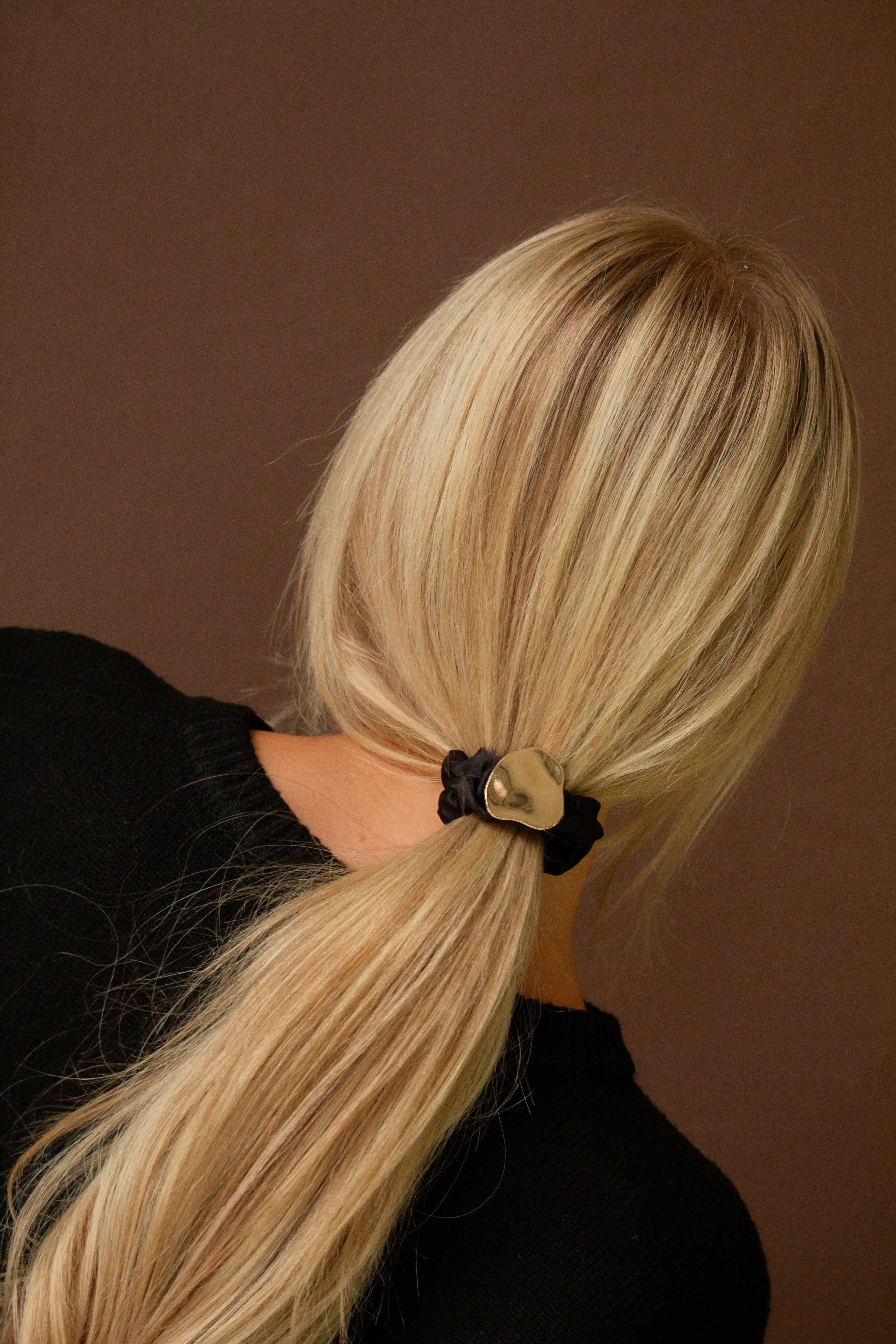 Gold Pendant Scrunchie - Image 3