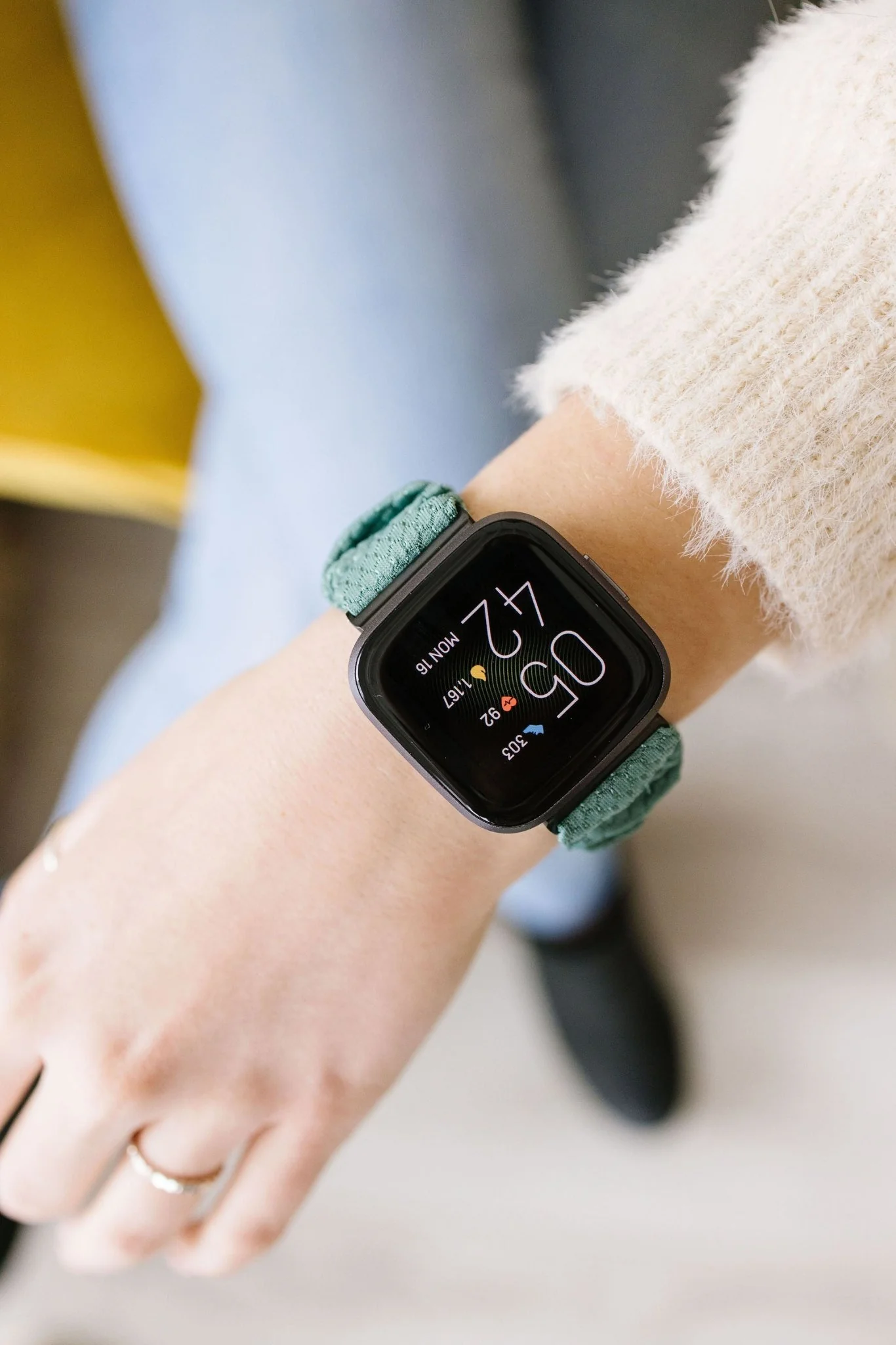 Jade Athletic Hexagon Watch Band for Fitbit Versa - Image 6