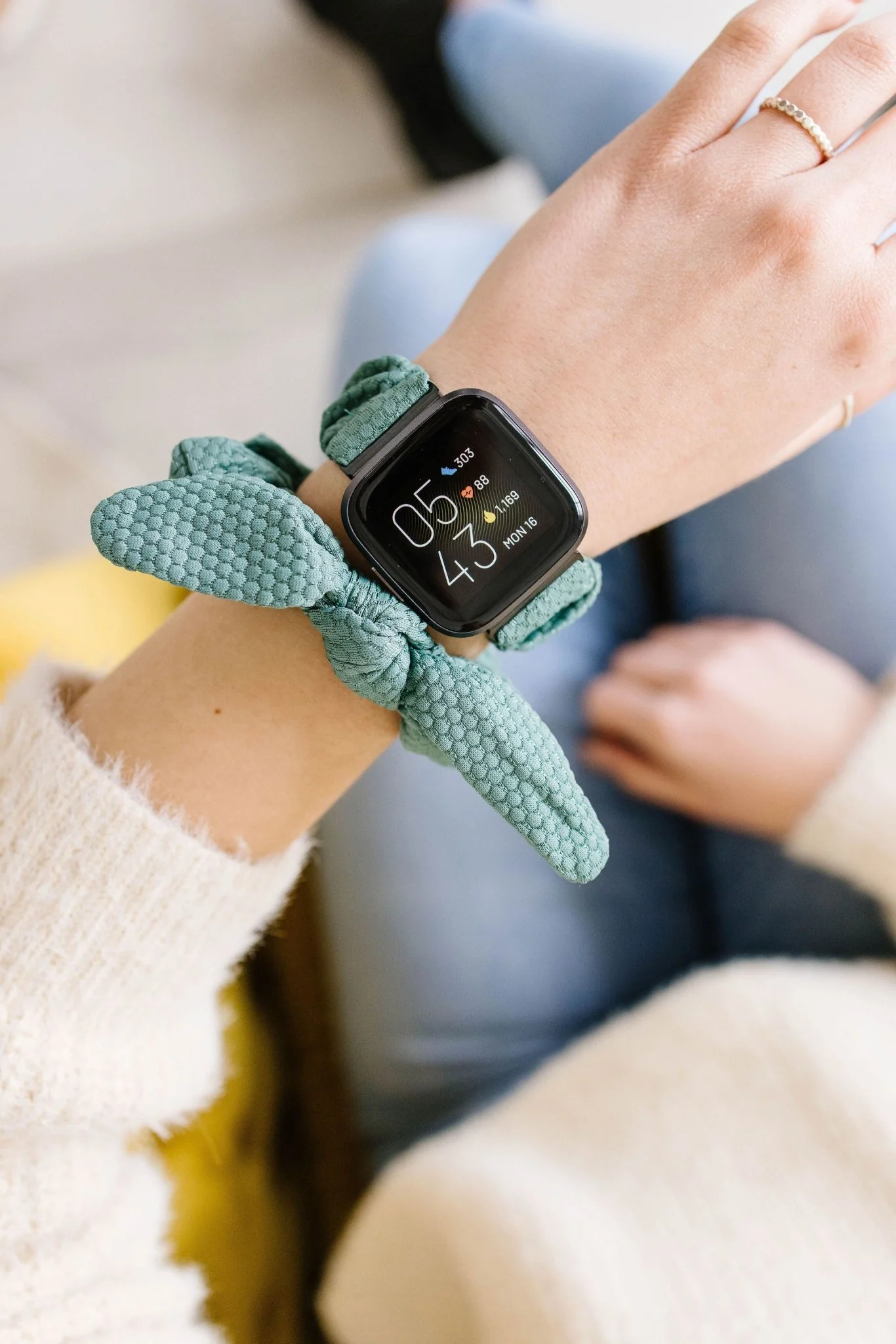Jade Athletic Hexagon Watch Band for Fitbit Versa - Image 7