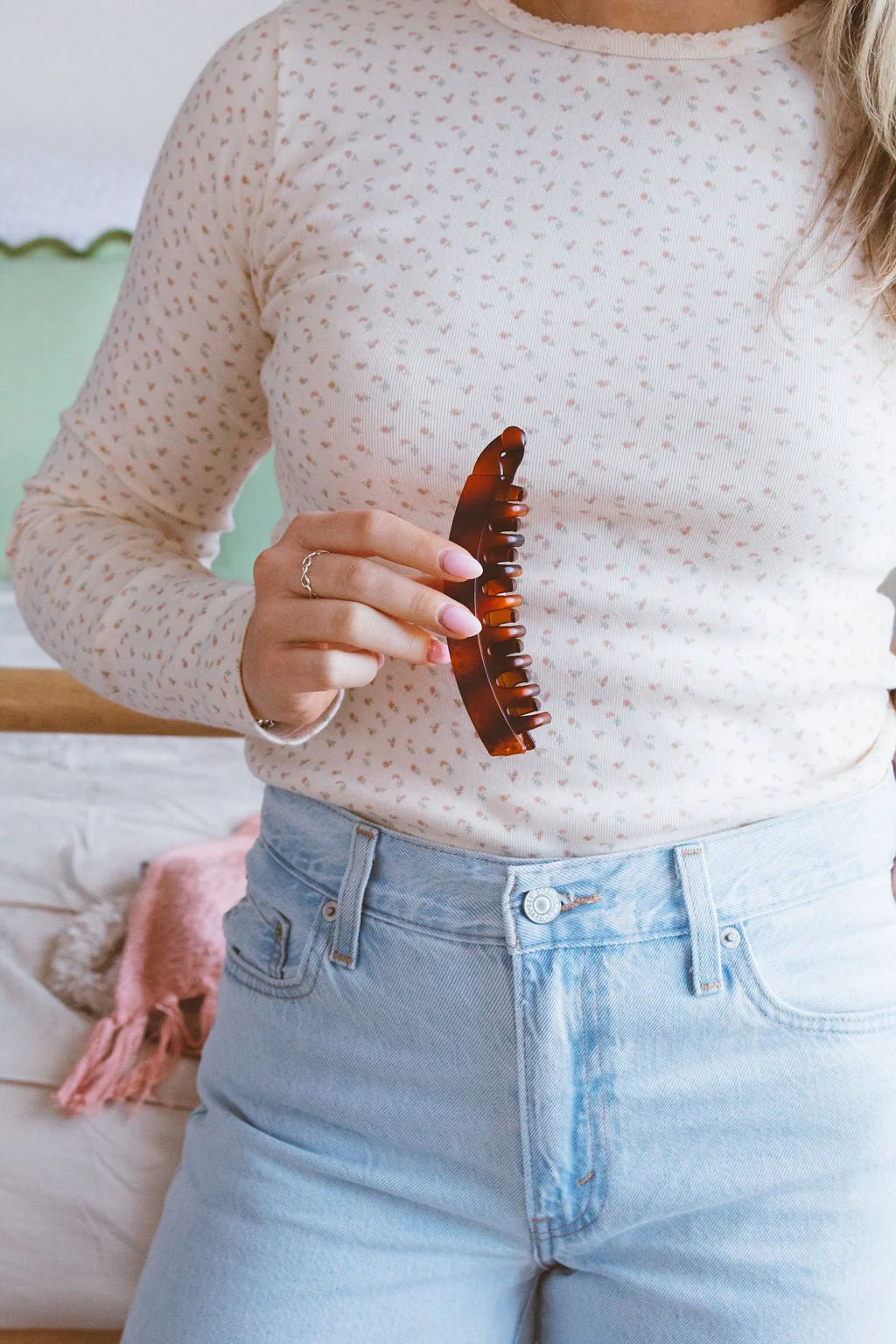 Large Banana Claw Clip - Image 13
