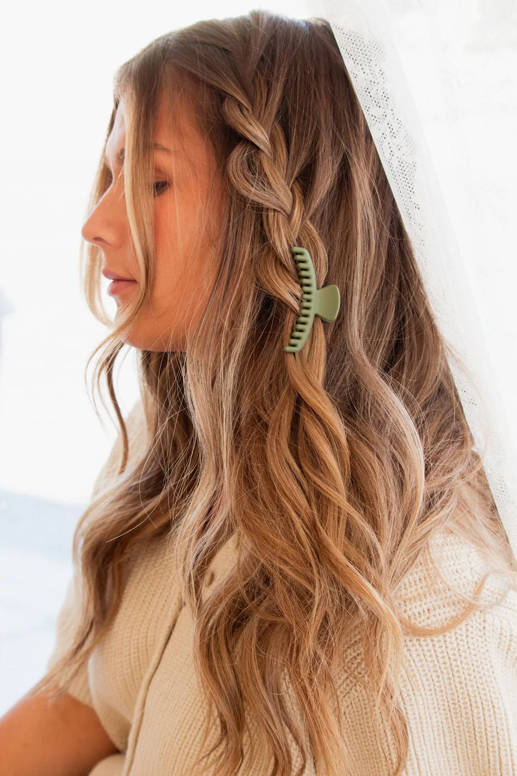 Thin Hair French Twist Claw Clip - Image 11