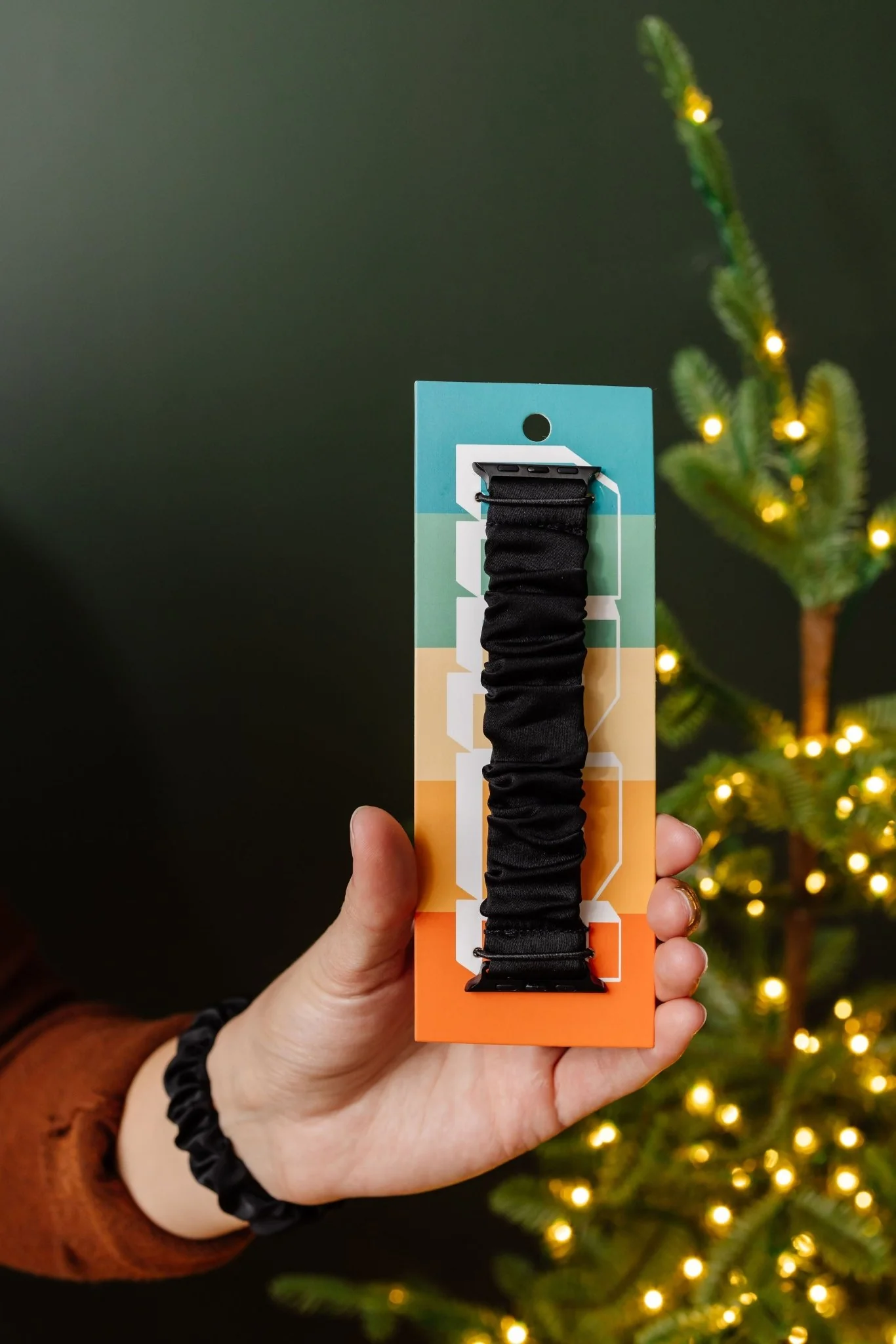 Onyx Luxe Scrunchie Band Compatible with Apple Watch - Image 4