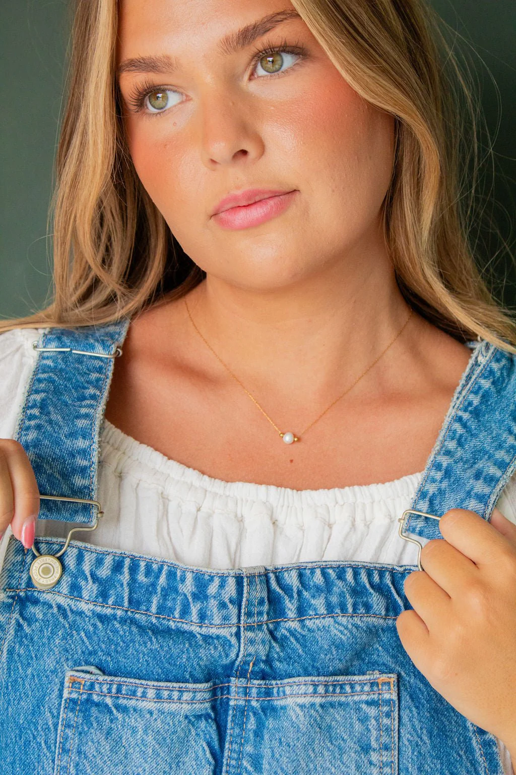 Simple Pearl Pendant Necklace - Image 3