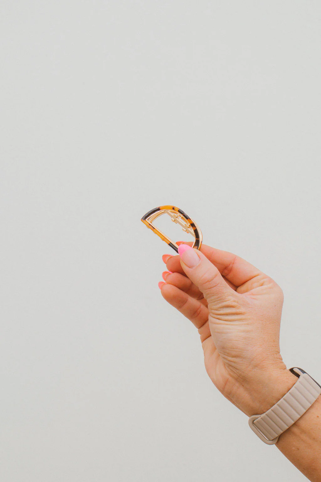 Tortoise Halfmoon Claw Clip - Image 3